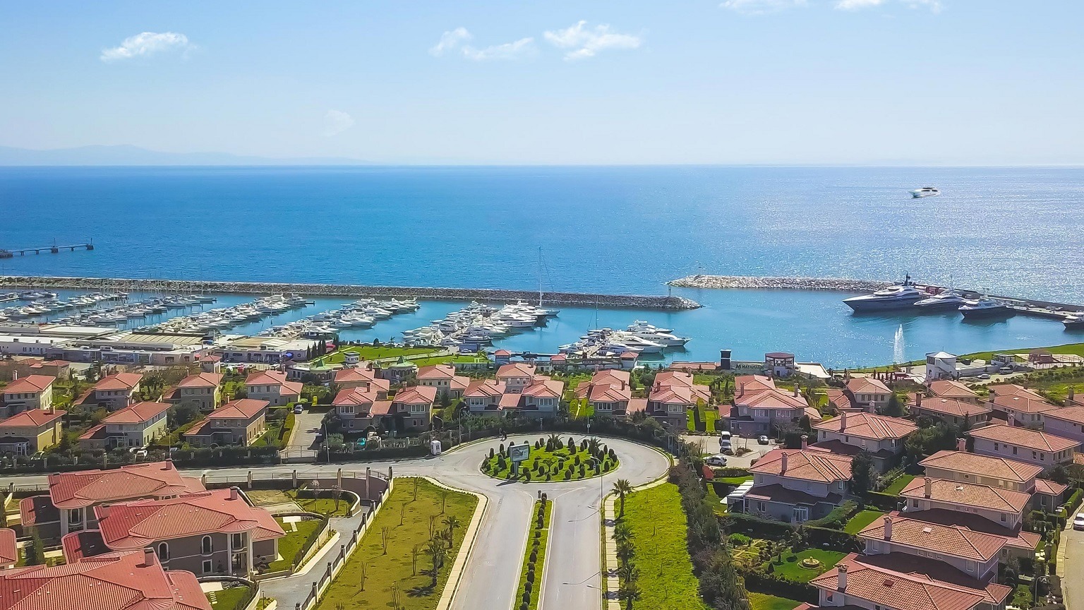 West Istanbul marina apartments with incredible sea views