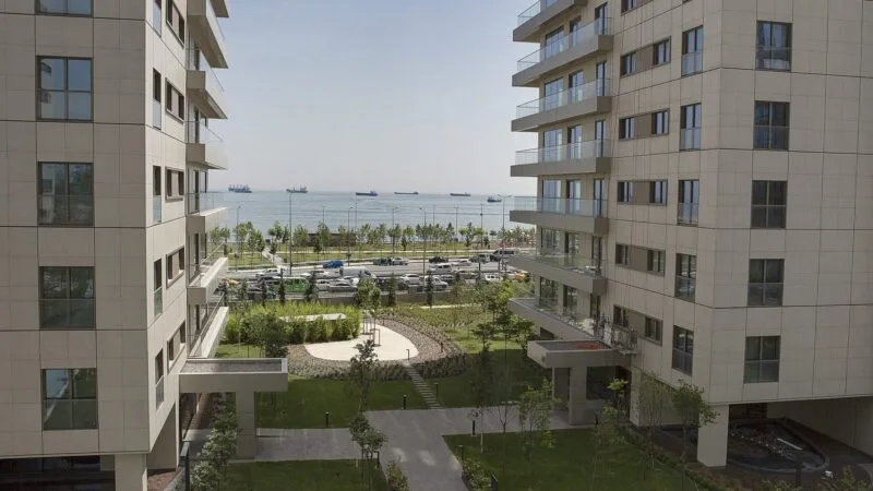 Istanbul Bakirkoy apartment compound with sea views exterior
