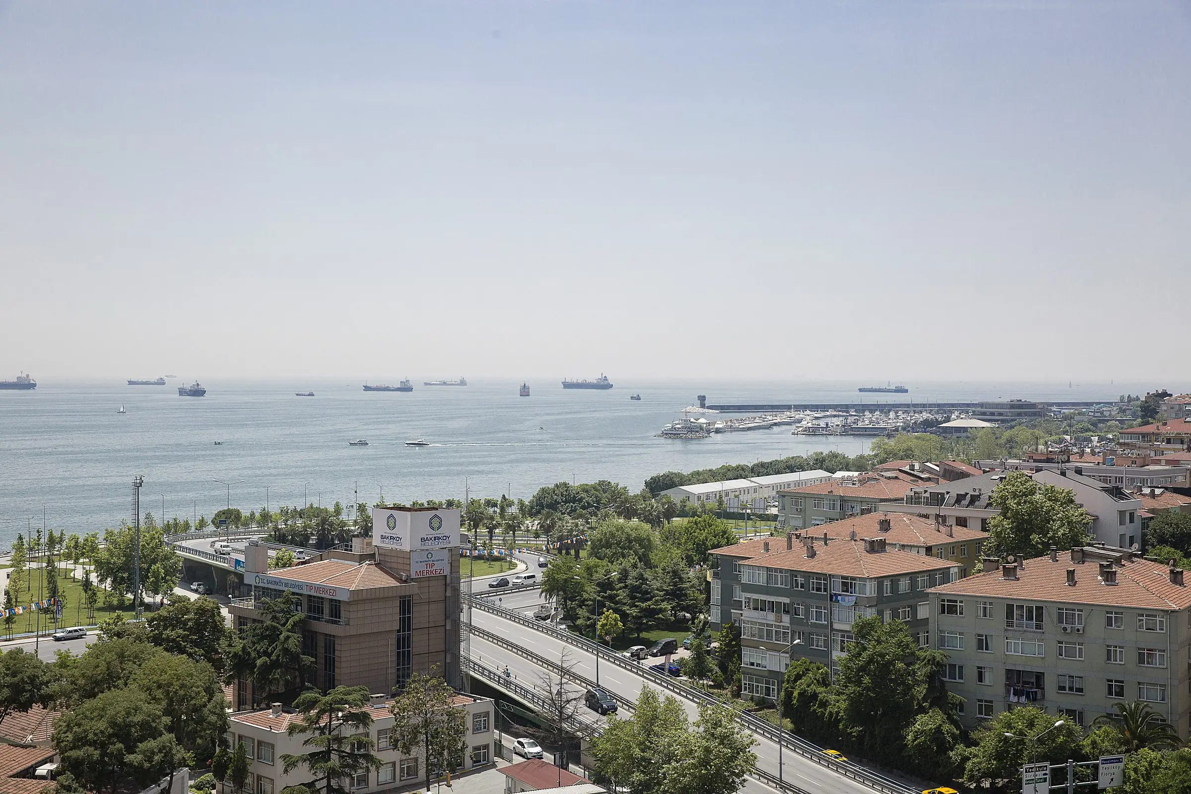 Istanbul Bakirkoy apartment compound with sea views exterior