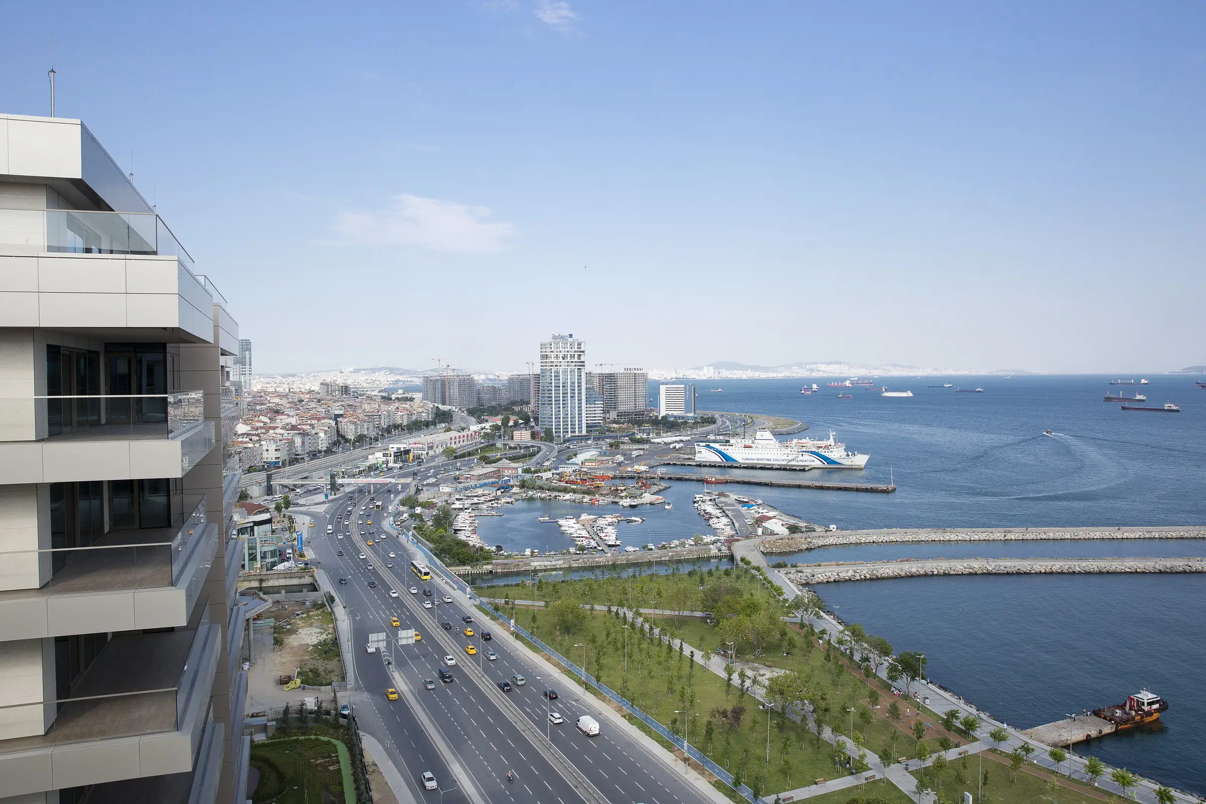 Istanbul Bakirkoy apartment compound with sea views interior