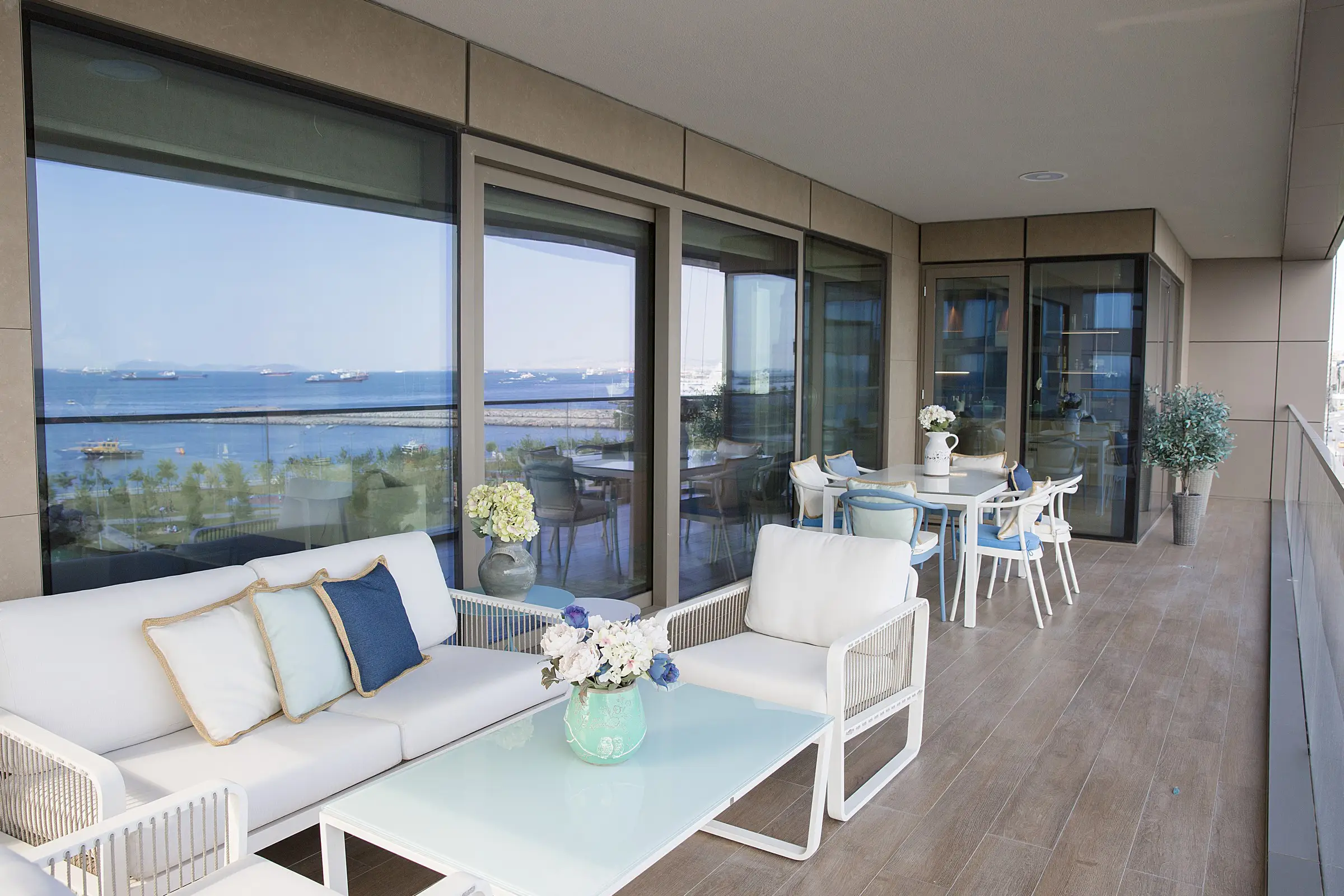 Istanbul Bakirkoy apartment compound with sea views interior