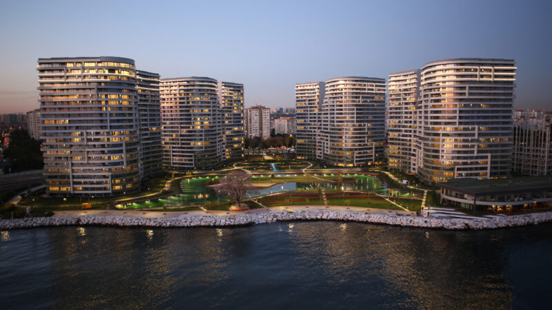 Atakoy sea front 5-star mega compound (12)