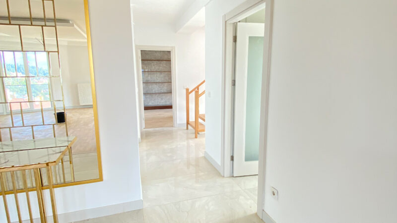 Uskudar Bosphorous view compound in Historic Cengelkoy