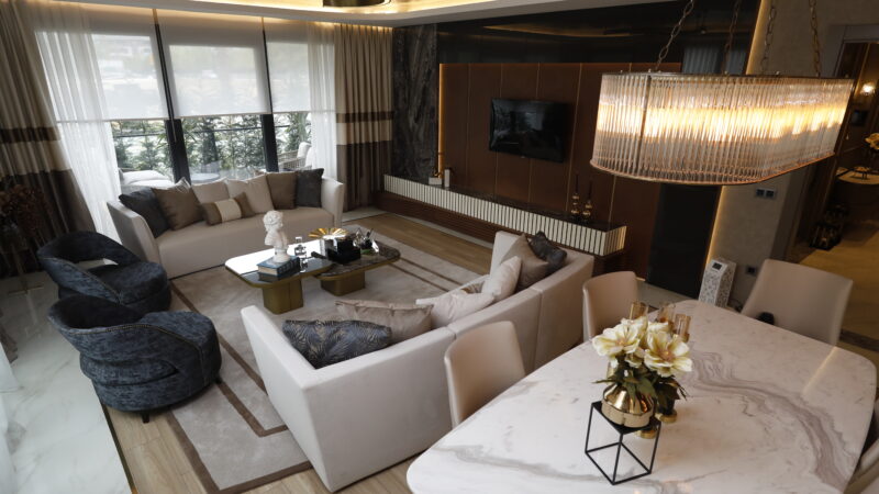 Enjoy the countryside at this Sea view family compound