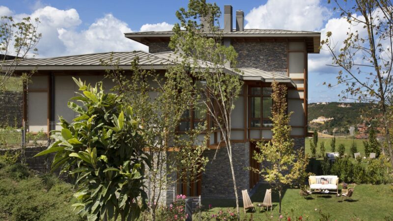 Private villa in an incredible compound