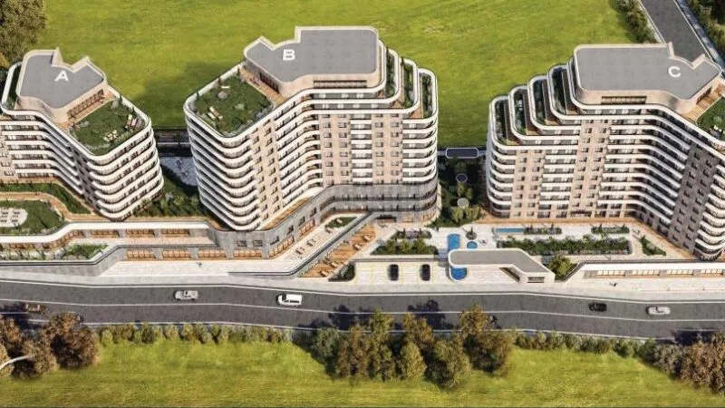 Family compound in middle class Atakent, near the metro