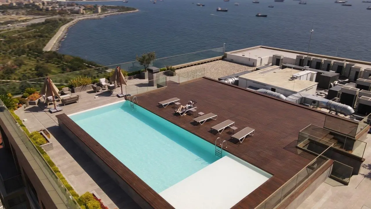 Investment apartments at Istanbul’s premier sea front apartment complex