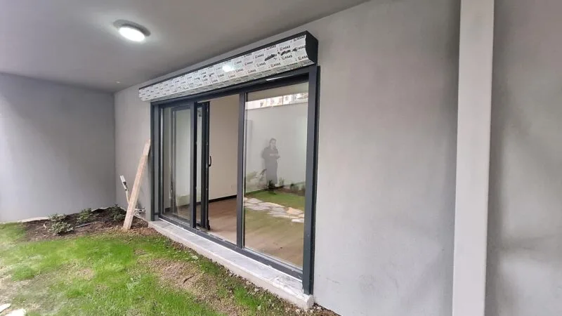 Exit to garden from living room