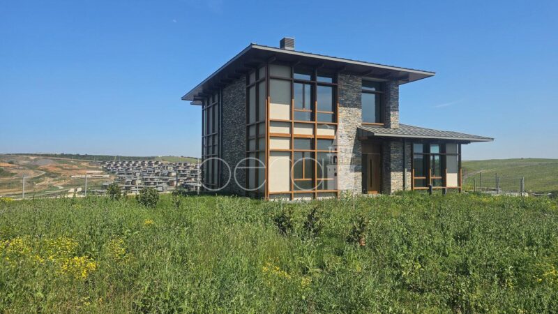 Private villa in an incredible compound