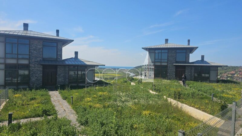 Private villa in an incredible compound