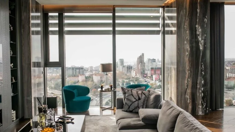 Exclusive Apartment with Panoramic Bosphorus Views from a Luxury Skyscraper in Besiktas