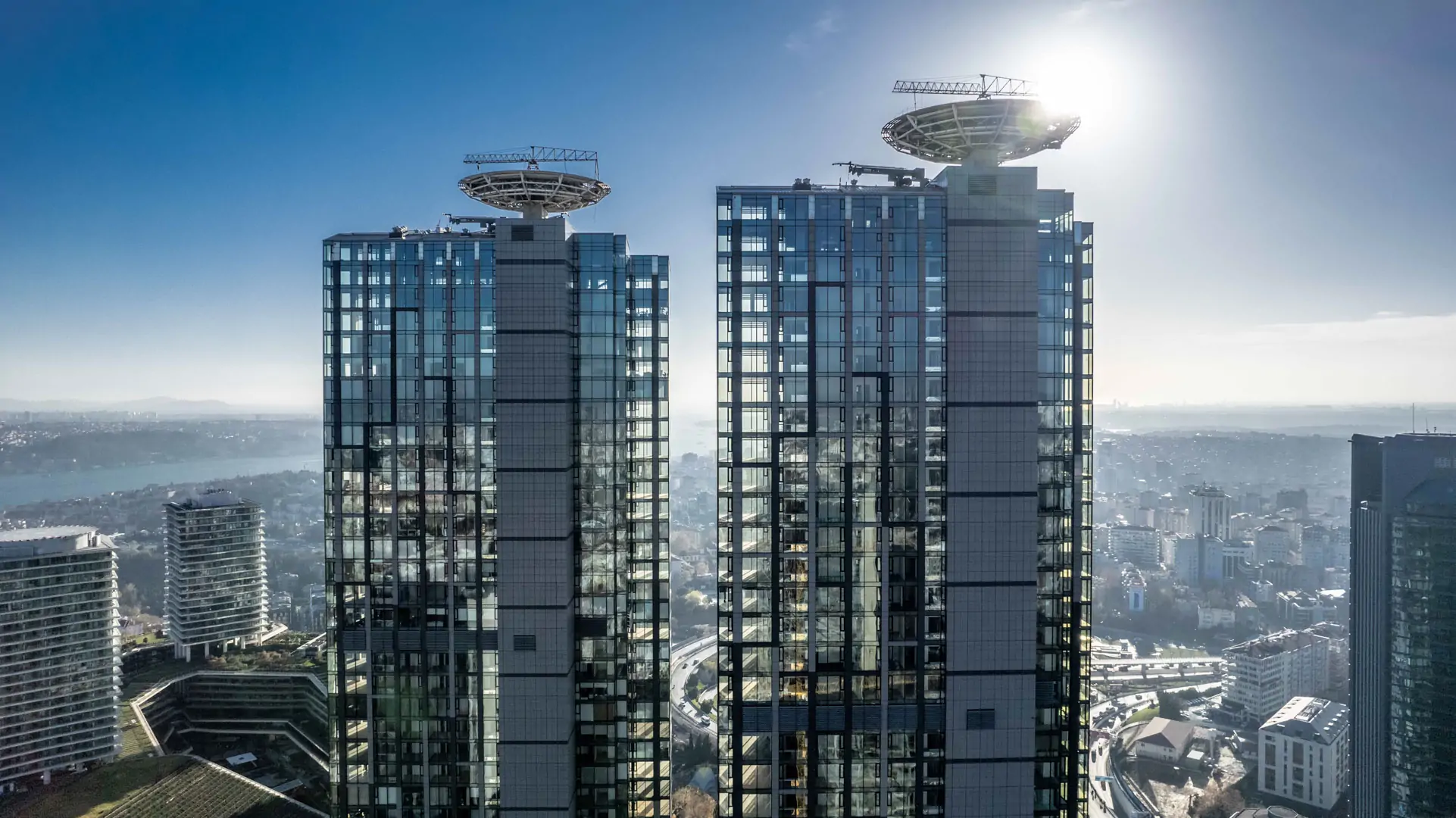 Exclusive Apartment with Panoramic Bosphorus Views from a Luxury Skyscraper in Besiktas