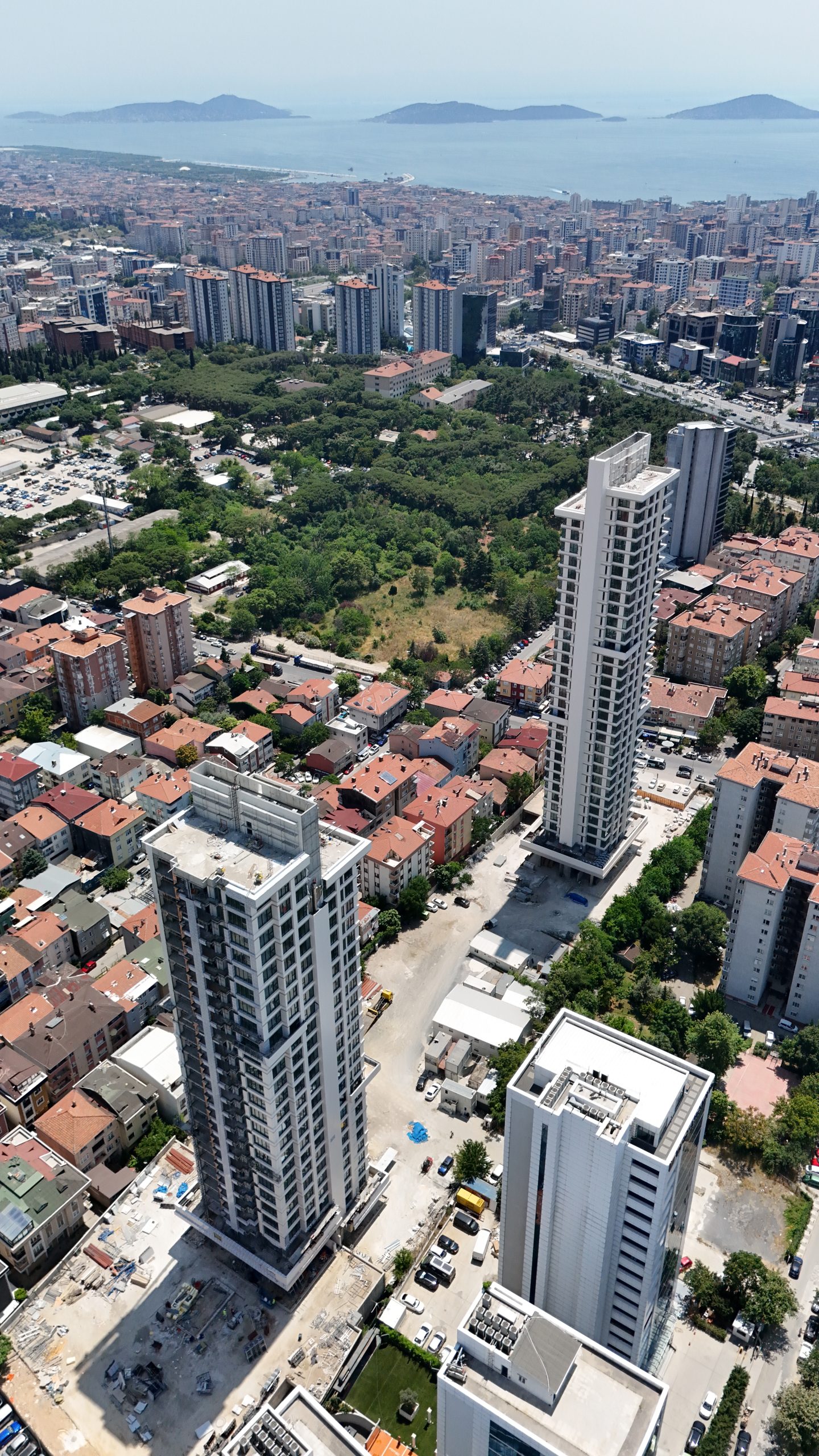 Elegant and Lifestyle Focus Residences