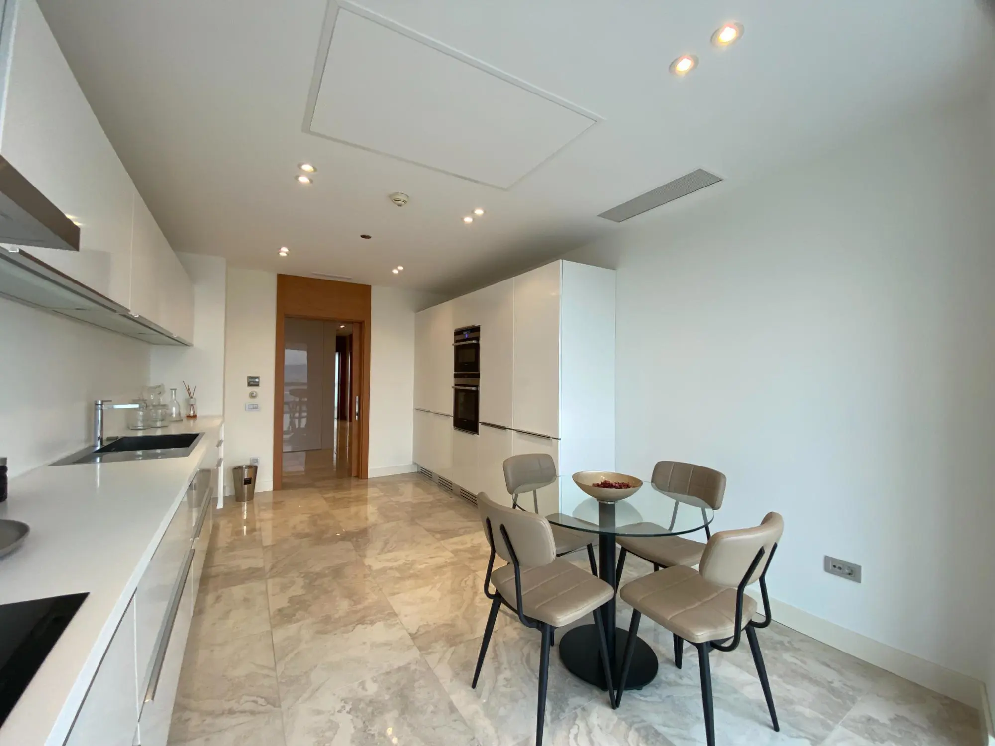Prince’s island view luxury apartments in world famous Baghdad avenue