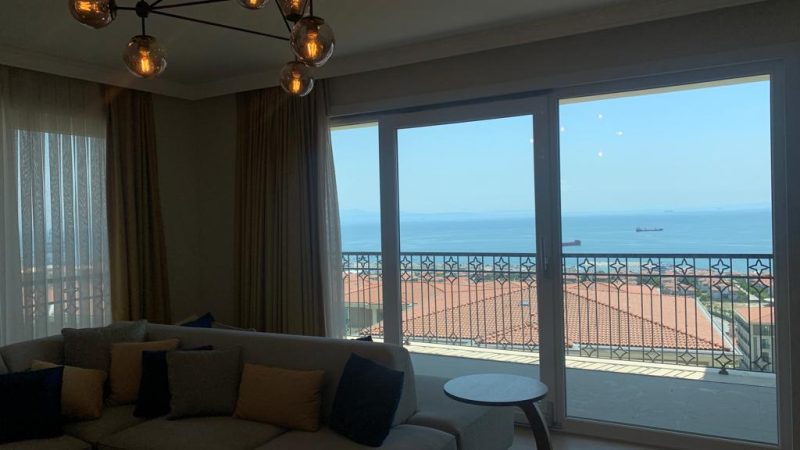 Top-Floor 3-Bedroom Sea View Apartment at Deniz Istanbul